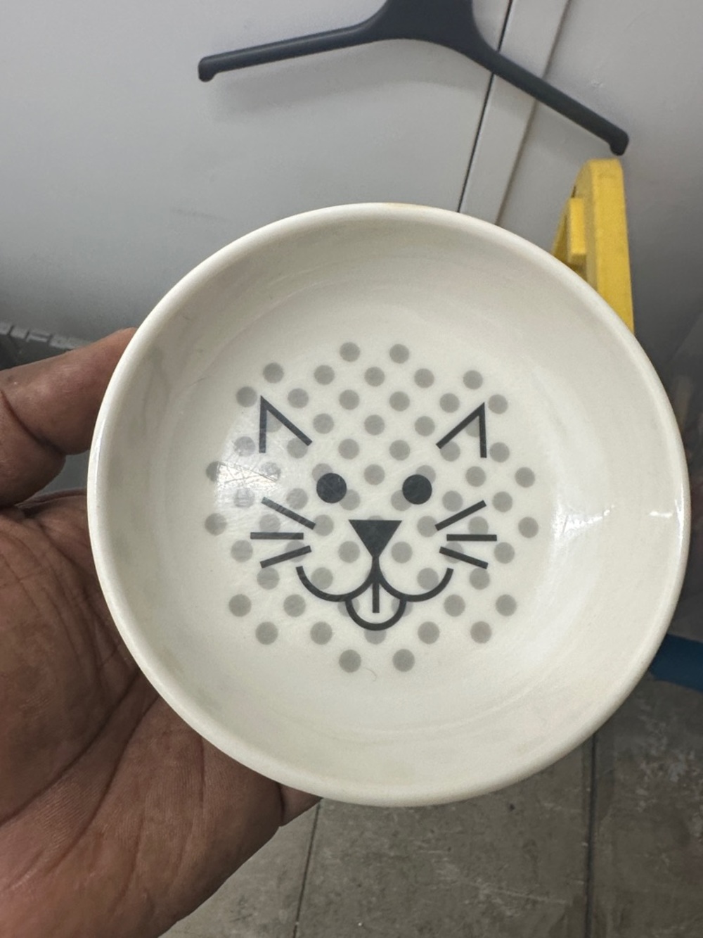 White Cat Face Ceramic Pet Bowl - Cute Dotted Design 5x5x2